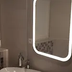 Giron Gæstehus 4*